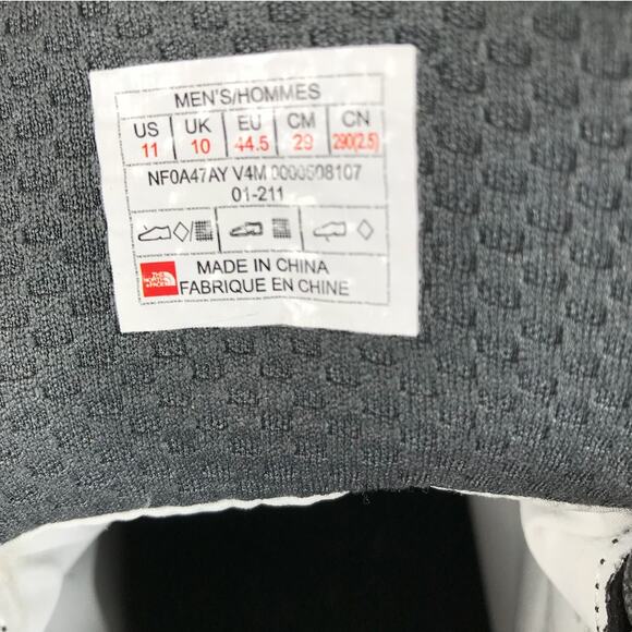 THE NORTH FACE Activist Mid Futurelight Hiking Boot Men Sz11 Outdoor Durable EUC - Picture 8 of 9